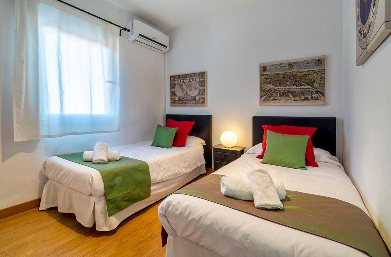 Homefeel Cartuja Seville Luaran gambar